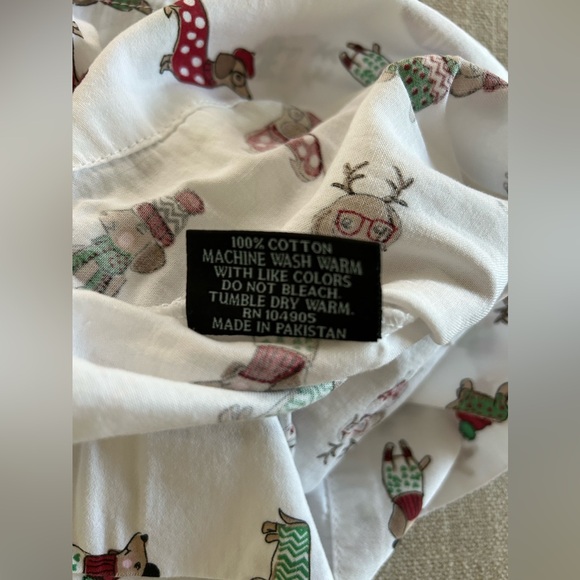 NWOT Two Christmas Dogs Pillowcases. 20 X 28 - Picture 7 of 8